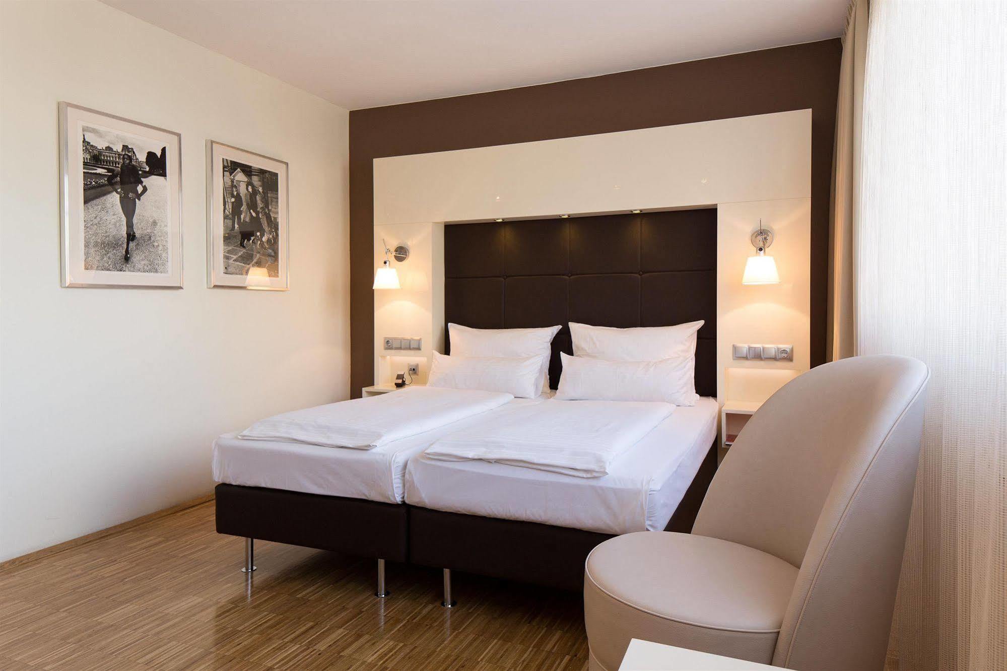 קלן Hotel Santo מראה חיצוני תמונה